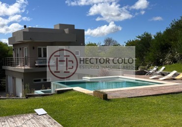Hermosa casa COSTA ESMERALDA en dos lotes (Cod 214682)